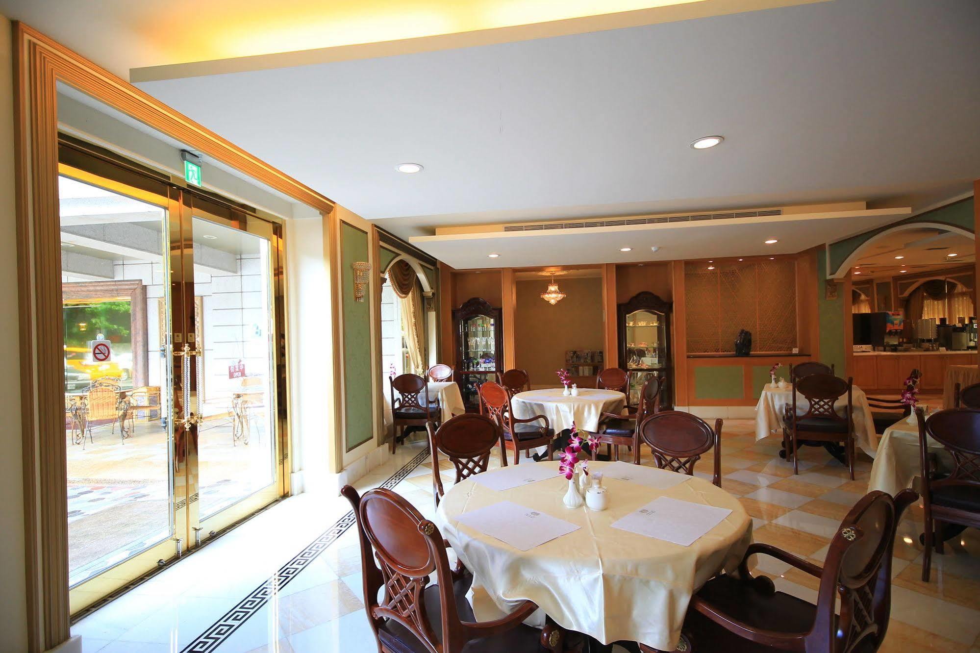 Royal Seasons Hotel Beitou Taipei Exterior foto